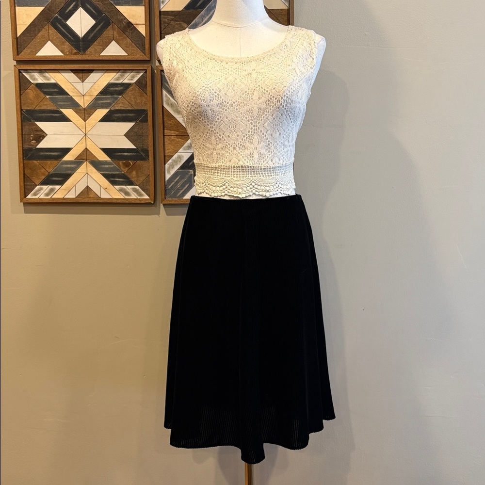Vintage Ralph Lauren Collection Black Velvet Semi-Sheer Ribbed Skirt size 8